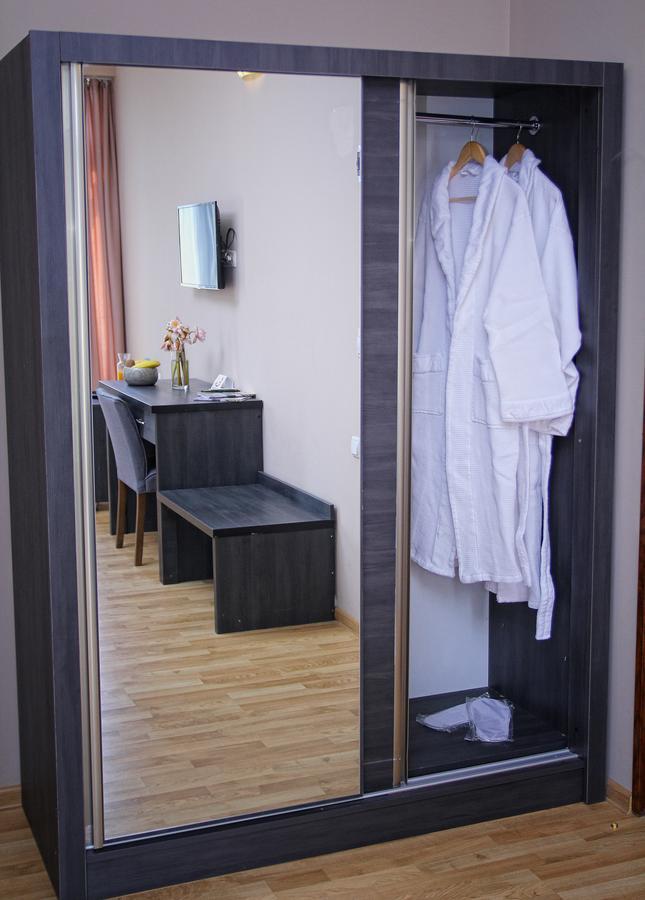 Rogalux Blue Hotel Tbilisi Ngoại thất bức ảnh