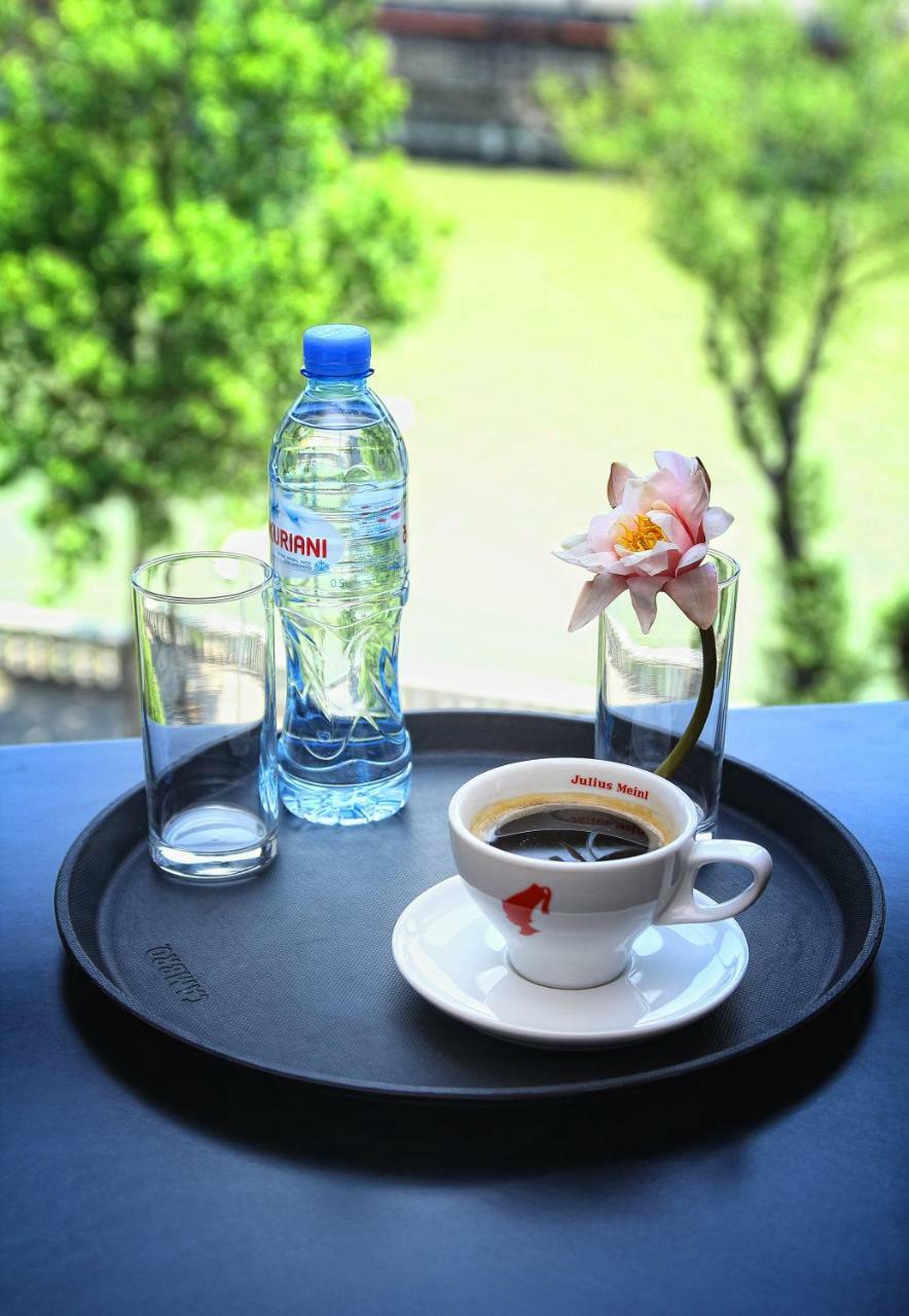 Rogalux Blue Hotel Tbilisi Ngoại thất bức ảnh