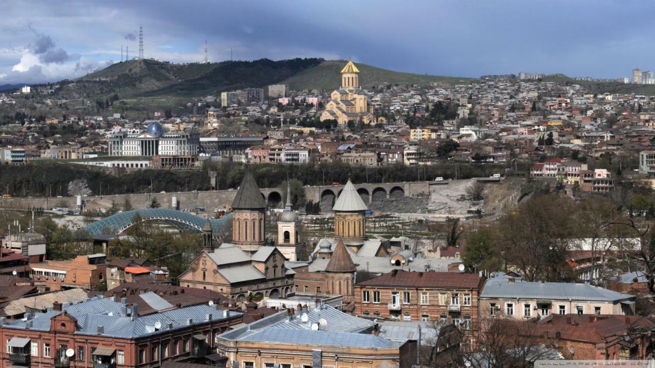 Rogalux Blue Hotel Tbilisi Ngoại thất bức ảnh